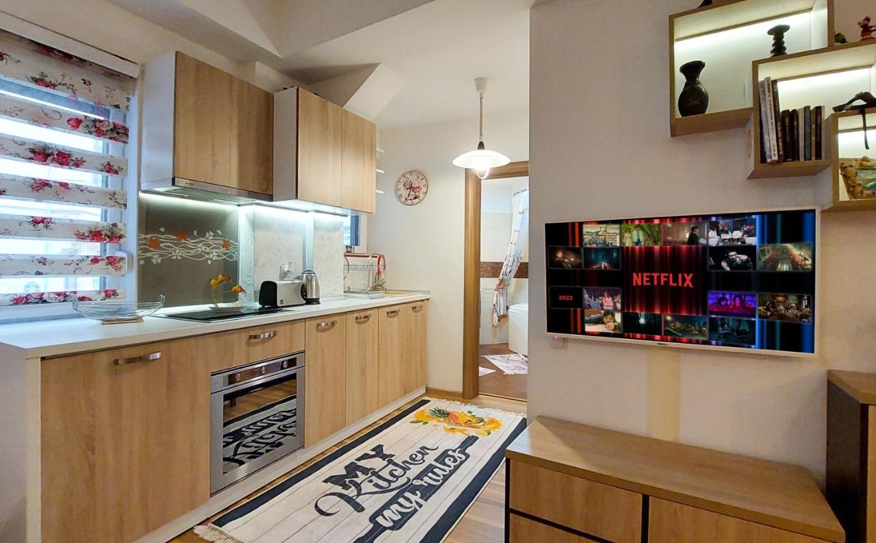 דירות בוקרשט Fancy 1Bd Family Friendly In Historical Centre מראה חיצוני תמונה