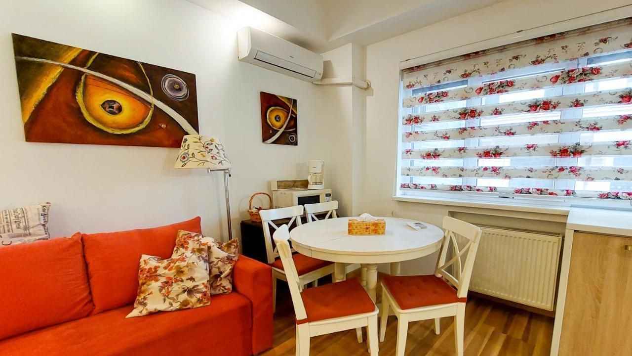 דירות בוקרשט Fancy 1Bd Family Friendly In Historical Centre מראה חיצוני תמונה