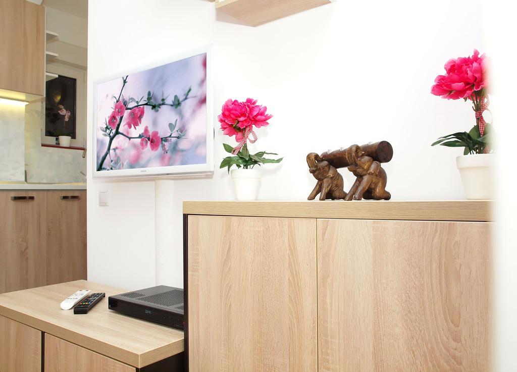 דירות בוקרשט Fancy 1Bd Family Friendly In Historical Centre מראה חיצוני תמונה
