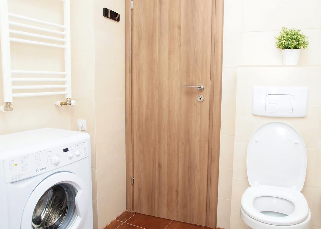 דירות בוקרשט Fancy 1Bd Family Friendly In Historical Centre מראה חיצוני תמונה