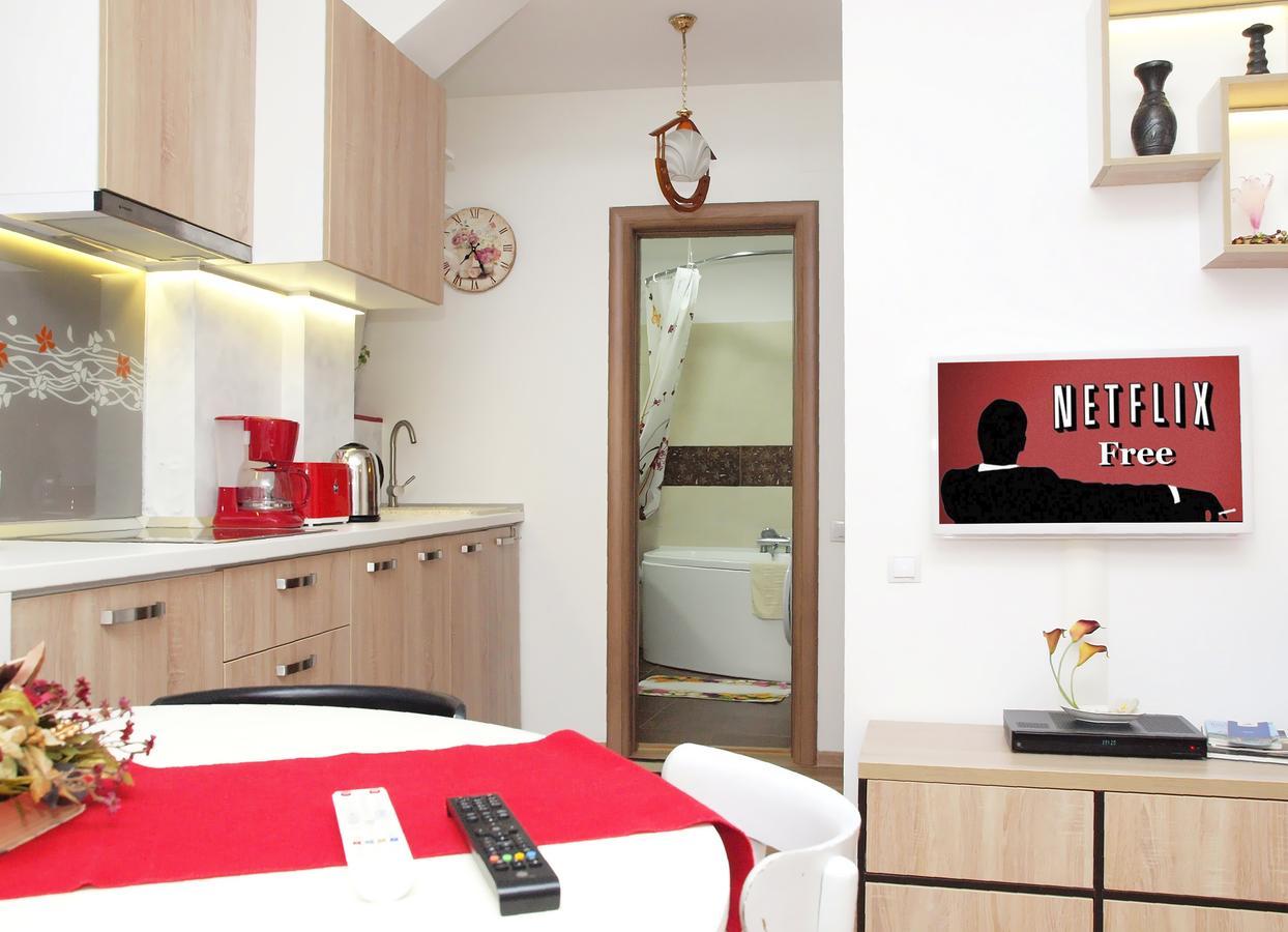 דירות בוקרשט Fancy 1Bd Family Friendly In Historical Centre מראה חיצוני תמונה